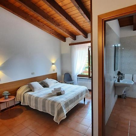 Elisa Holidays Puegnago del Garda Exterior photo