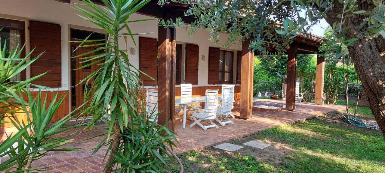 Elisa Holidays Puegnago del Garda Exterior photo
